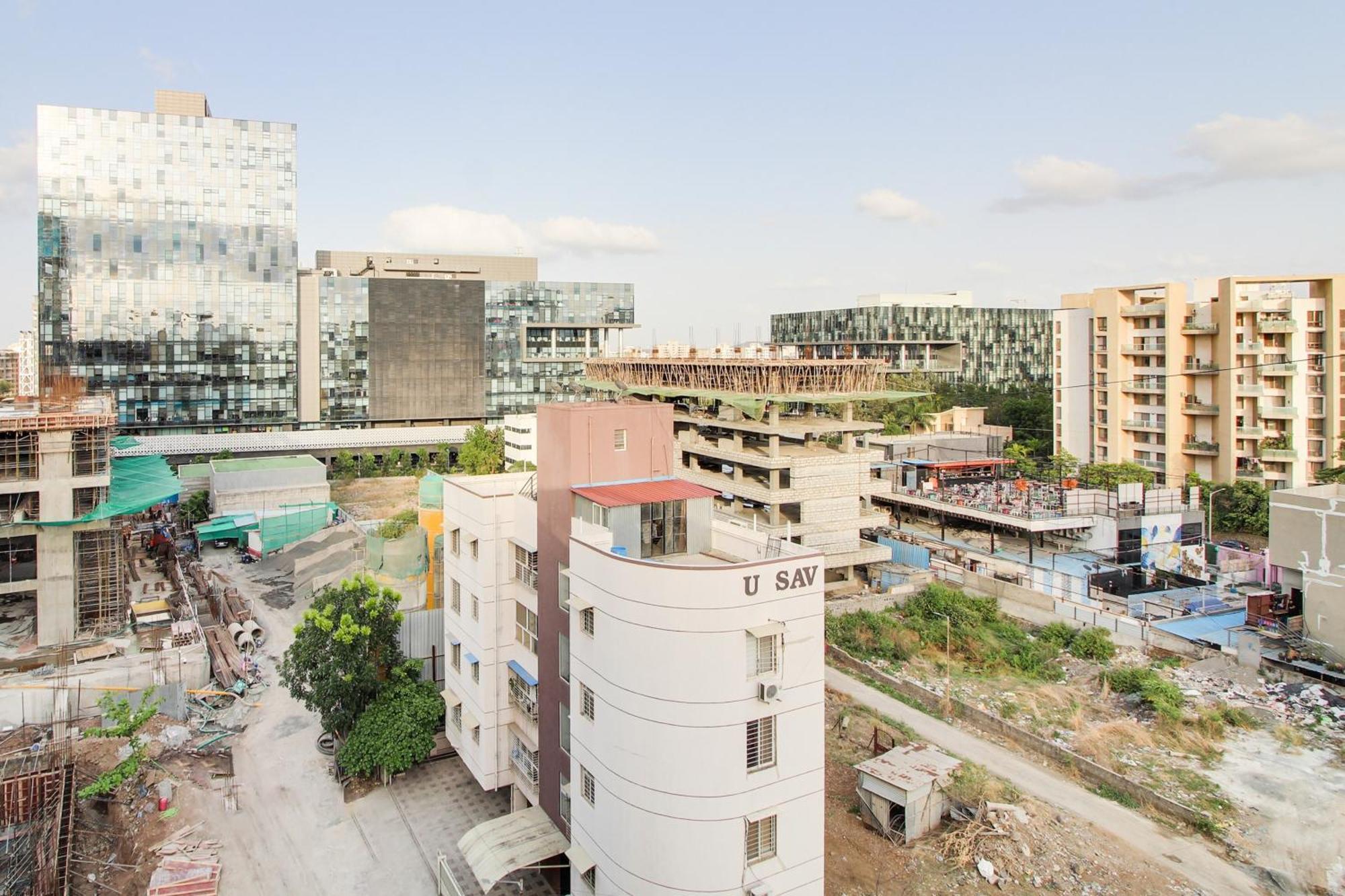 Hotel Super Oyo Townhouse 1237 Balewadi Méribel Village Esterno foto